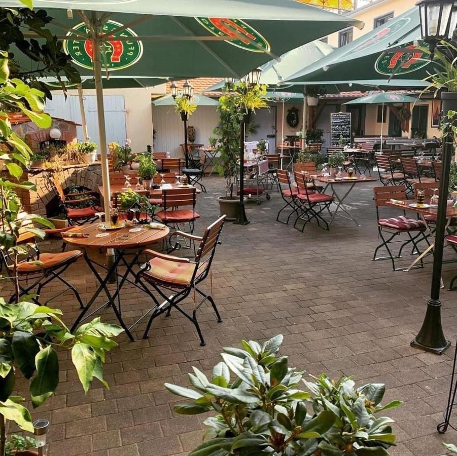 Pension Goldene Mitte Groß-Zimmern Exterior foto